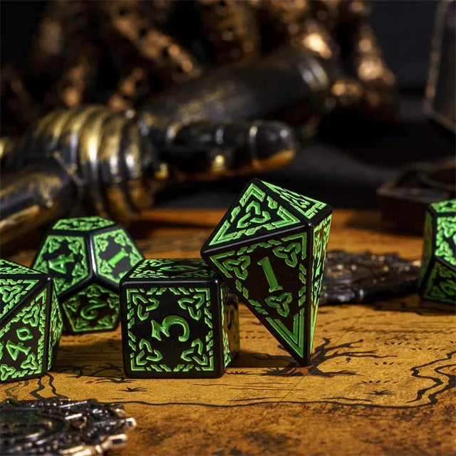 Celtic Knot 7-Dice Set - complete polyhedral dice set for DnD
